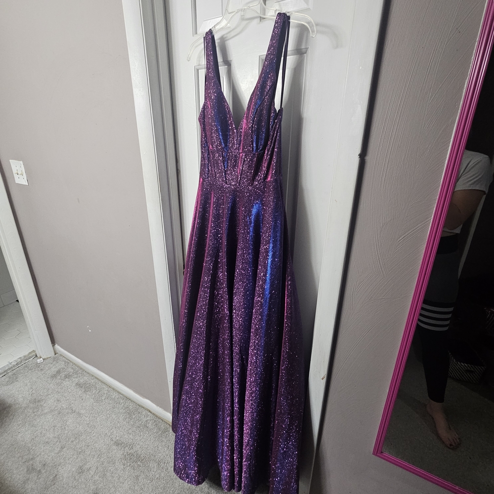 Elegant Purple Maxi Dress - Picture 6 of 6